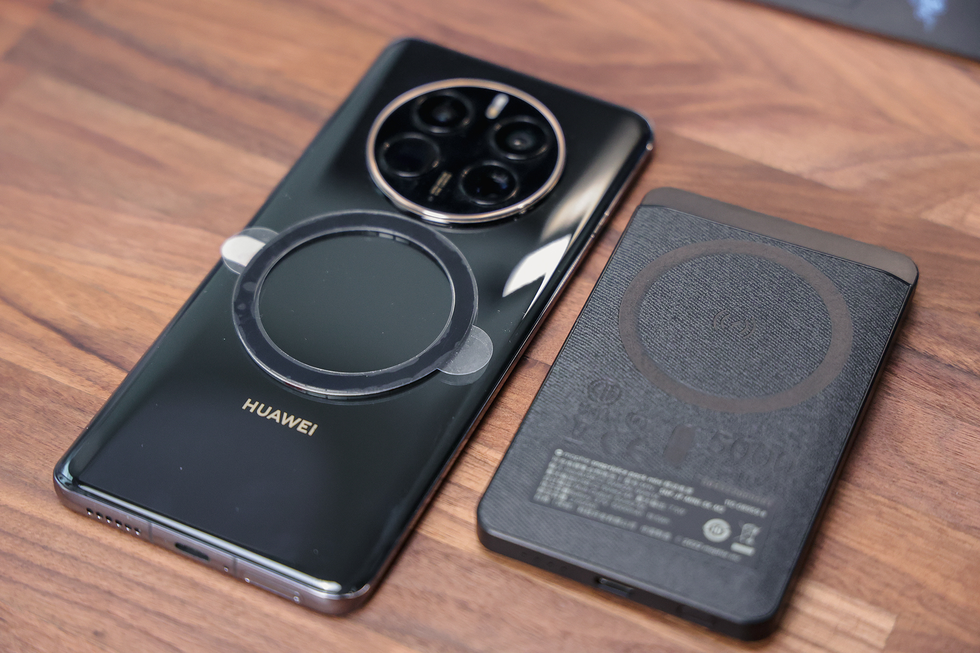 mophie磁吸充电宝新款和旧款,mophiemagsafe无线充电