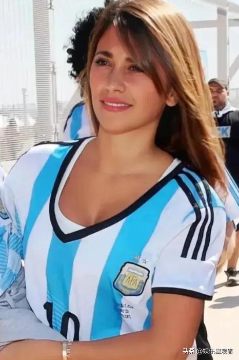 著名球星梅西的老婆,梅西的妻子有几个