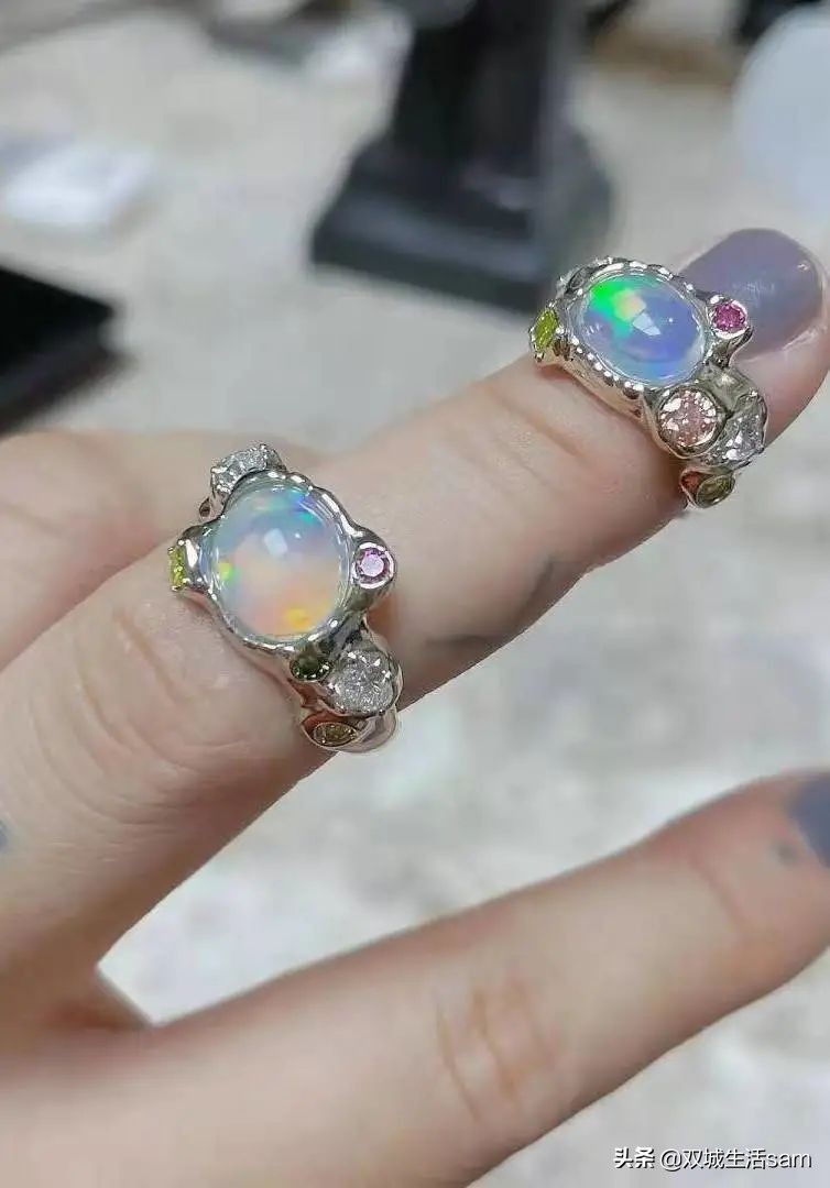 泫雅欧泊戒指现在的样子,欧泊戒指一般多少钱泫雅