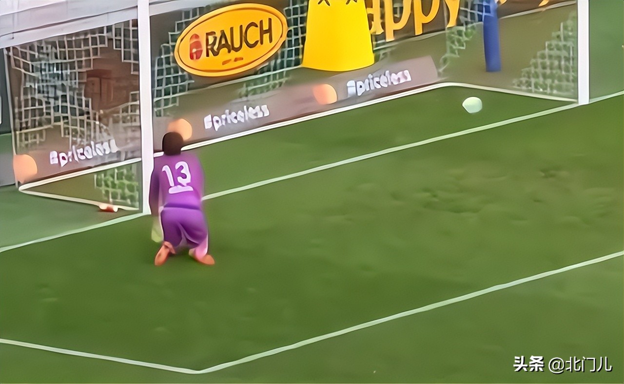 中国18岁留洋新星吞5球,中国留洋小将8岁