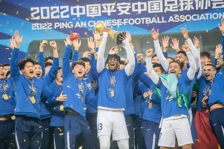 恒大降级是怎么回事,恒大给中国足球带来了什么变化呢