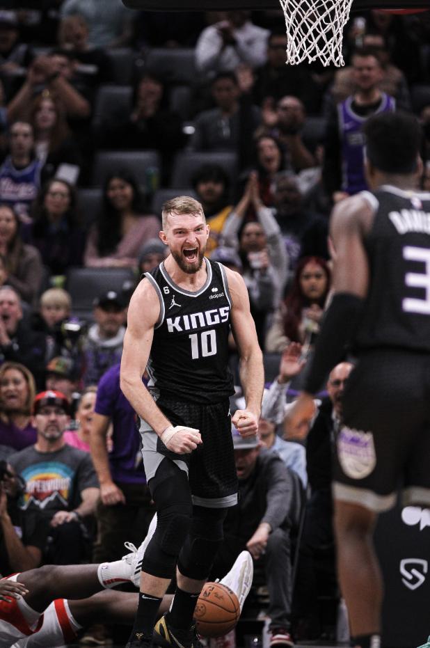 国王122-115勇士全场数据,国王121-103胜鹈鹕