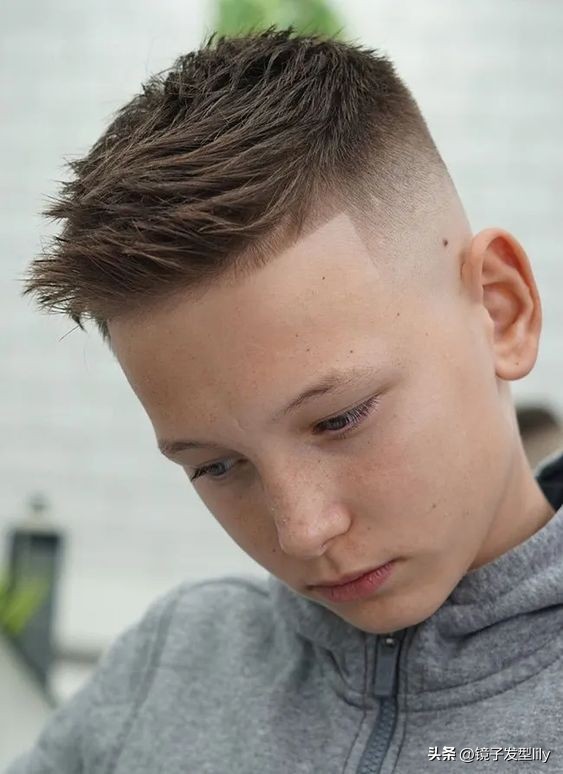 最帅气的小男生发型,如何剪一款帅气小男孩发型