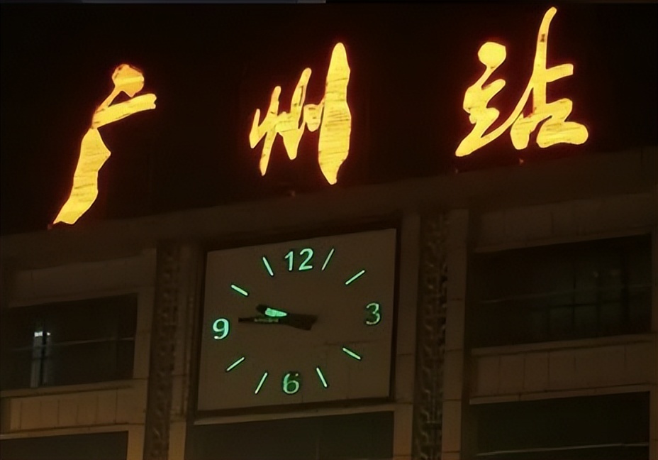 年入100万的河南小伙变穷光蛋，凭借厨师手艺，在巴基斯坦当村长