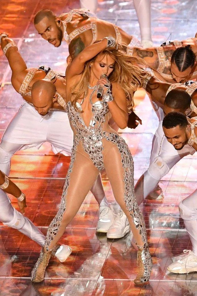 世界最富有女歌手,世界上最富的外国女歌手