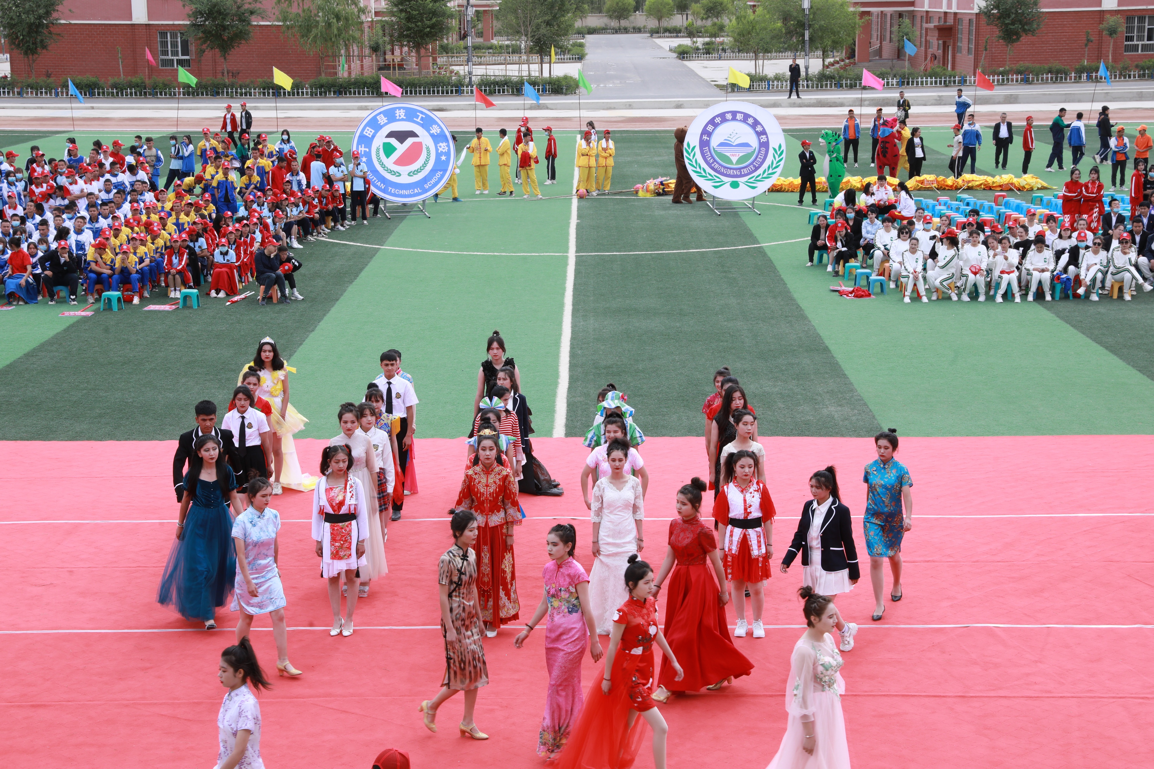 运动校园展现青春活力,校园赛场青春激扬活力四射