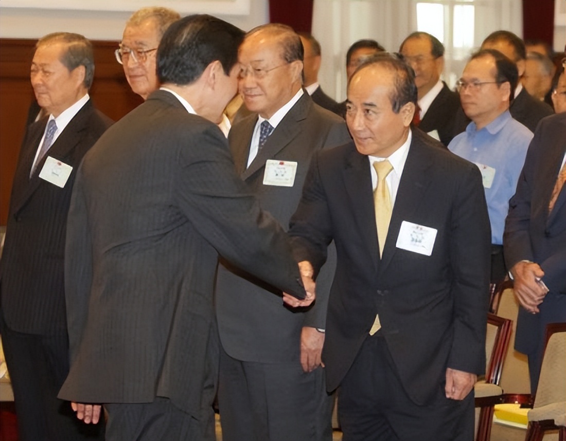 马英九来得太迟，现在的访问比不来好，但活动空间真的很小