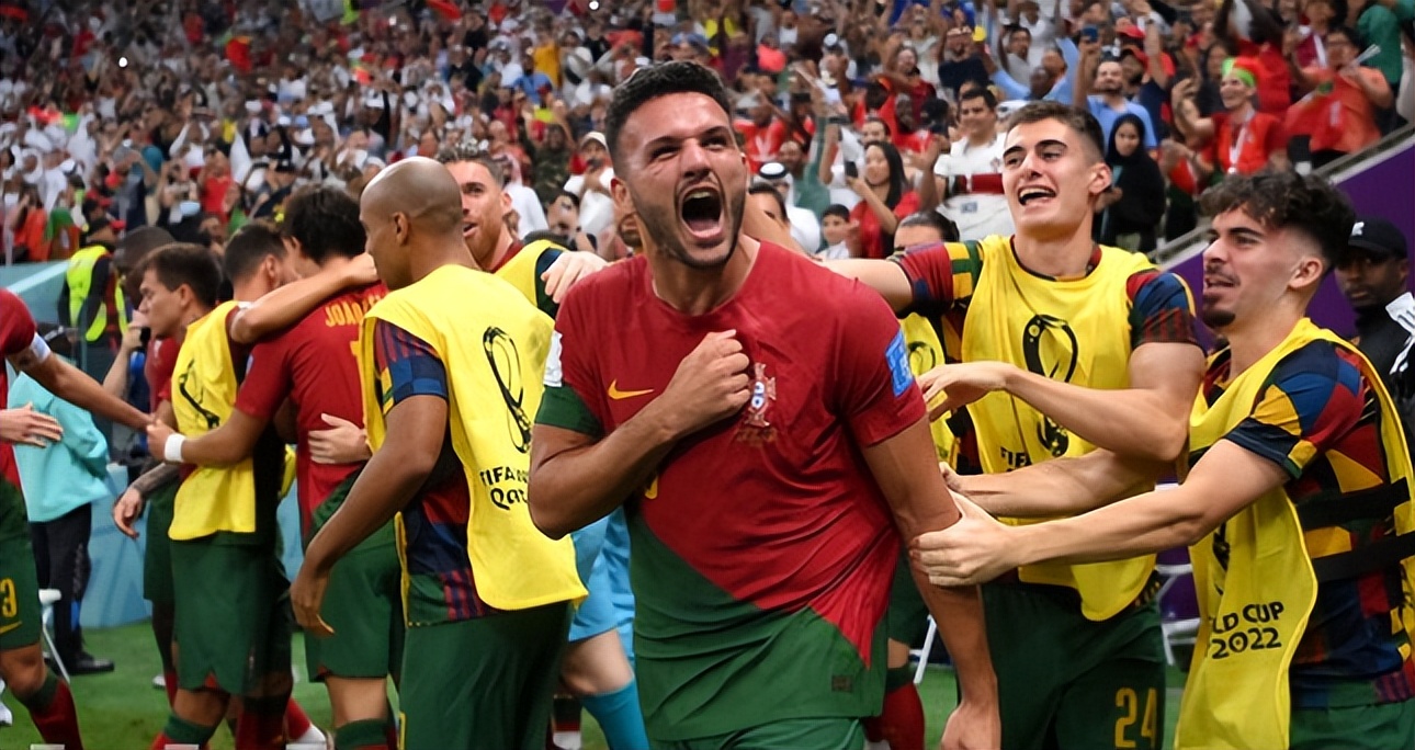 c罗在曼联有过帽子戏法吗,c罗在曼联唯一一个帽子戏法