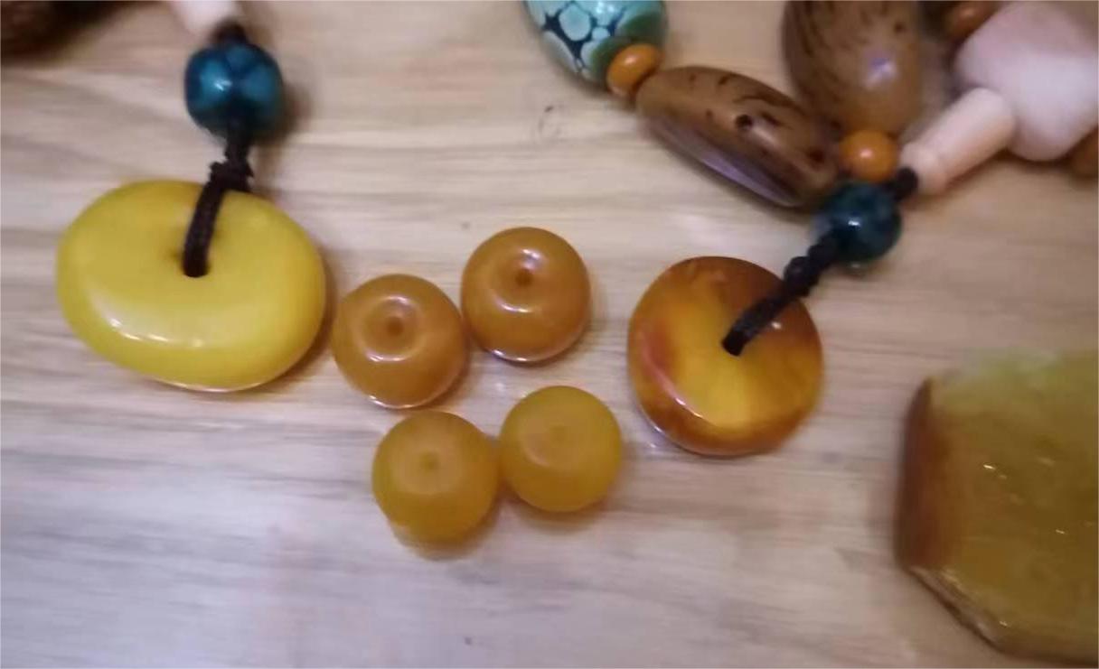 如何识别一条手串珠的好坏,怎么样识手串珠的好坏