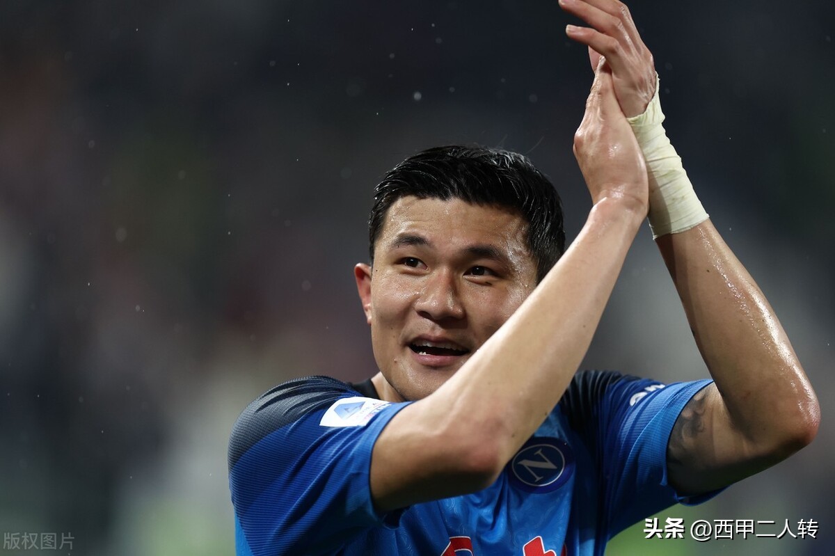 韩国球员金玟哉在中超的比赛,金玟哉为什么比孙兴慜身价高