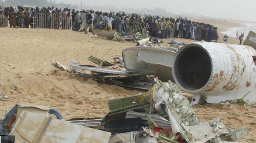 史上第一个发生的民航客机空难,全世界十大飞机空难