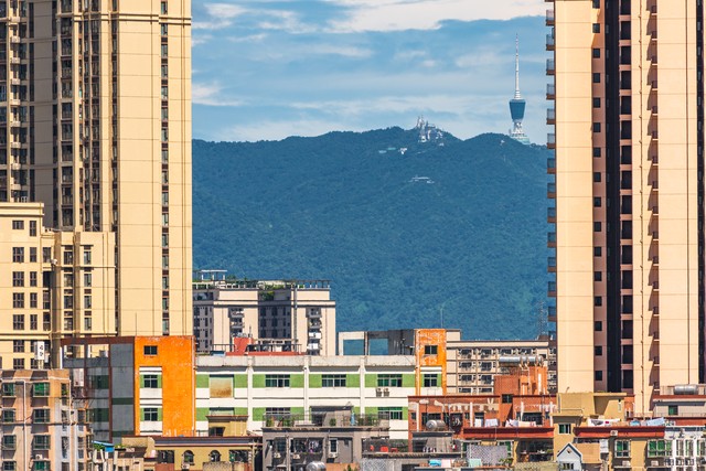 鑳岀潃涓粙璺熸埧涓滅鍚堝悓,濂虫湅鍙嬪拰鎴夸笢璺戜簡