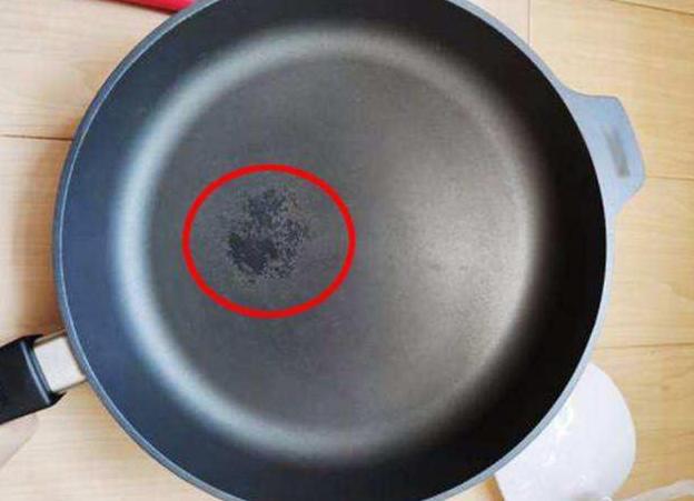 不粘锅涂层脱落有毒吗,不粘锅有毒会致癌