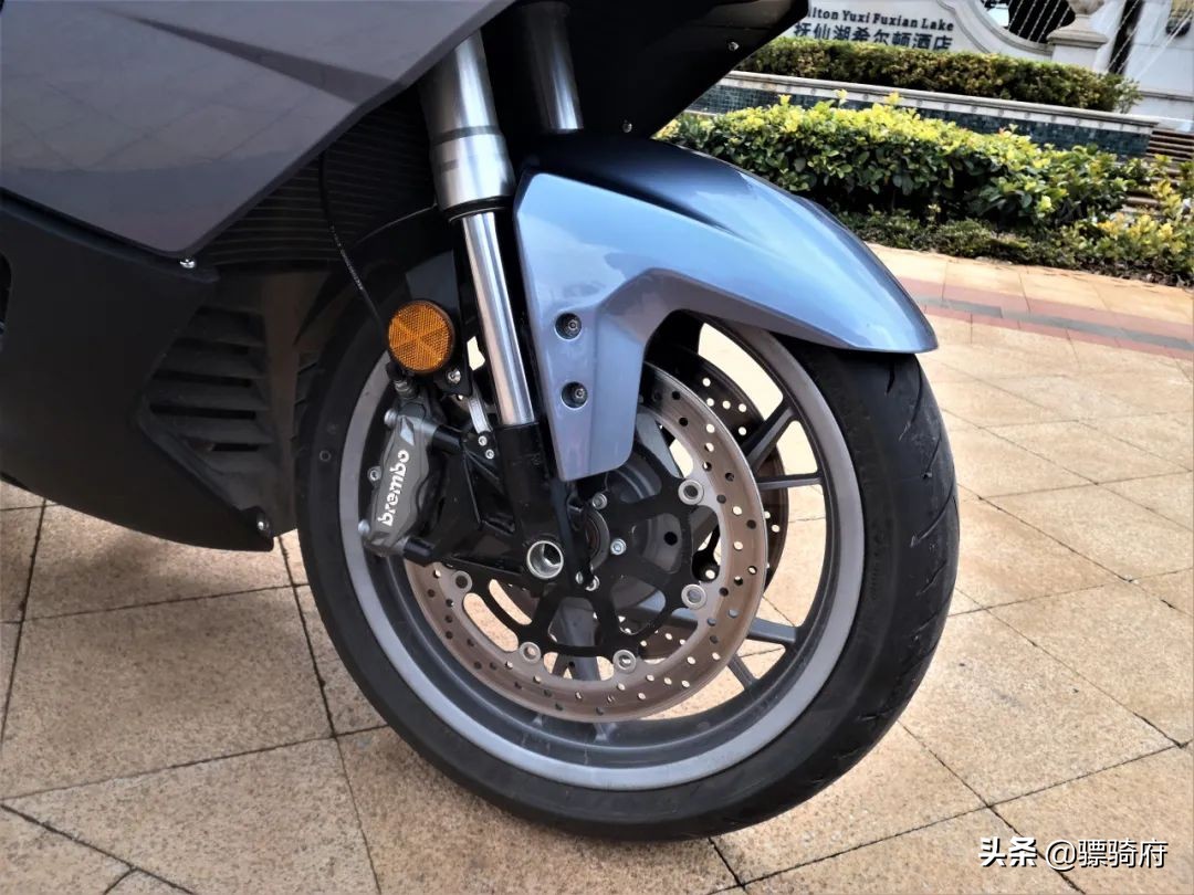 国产小金翼摩托车,国产贝纳利600cc旅行车