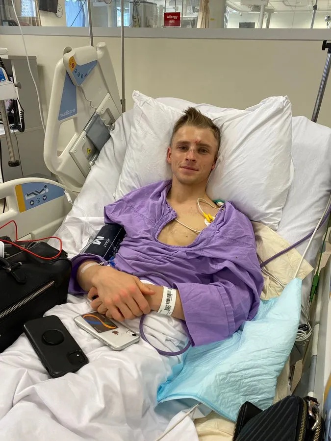 香港马拉松数百人受伤,香港两车相撞5死30多伤