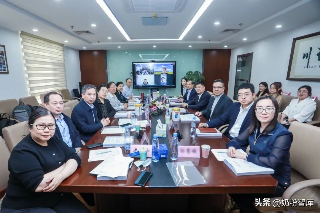 伊利金领冠婴儿配方奶粉,伊利金领冠配方羊奶粉一段