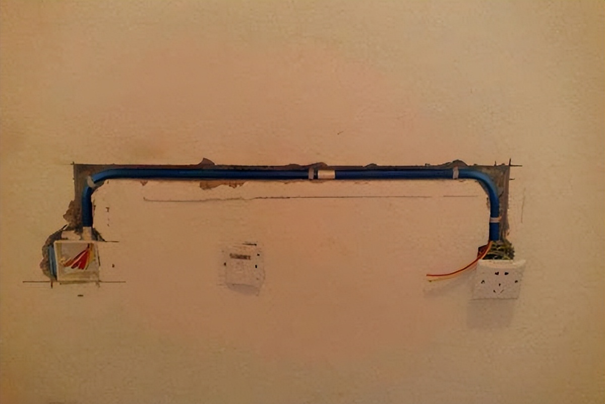 墙里的电线烧坏了,家里电线烧坏怎么办不用拆墙