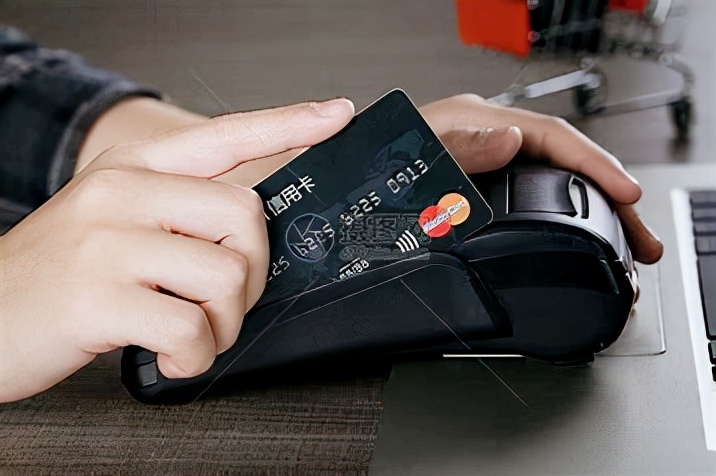 中信信用卡年费怎么申请退回,信用卡产生的利息如何申请退还