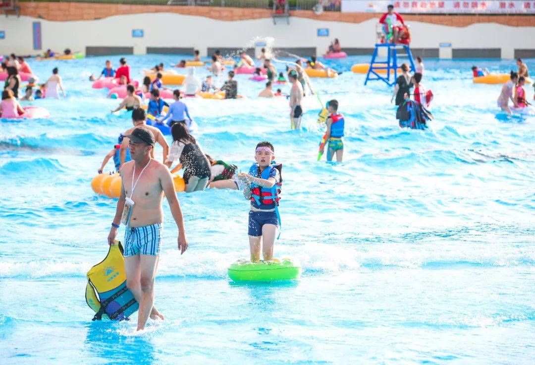 小黄鸭造浪池,小黄鸭戏水游乐