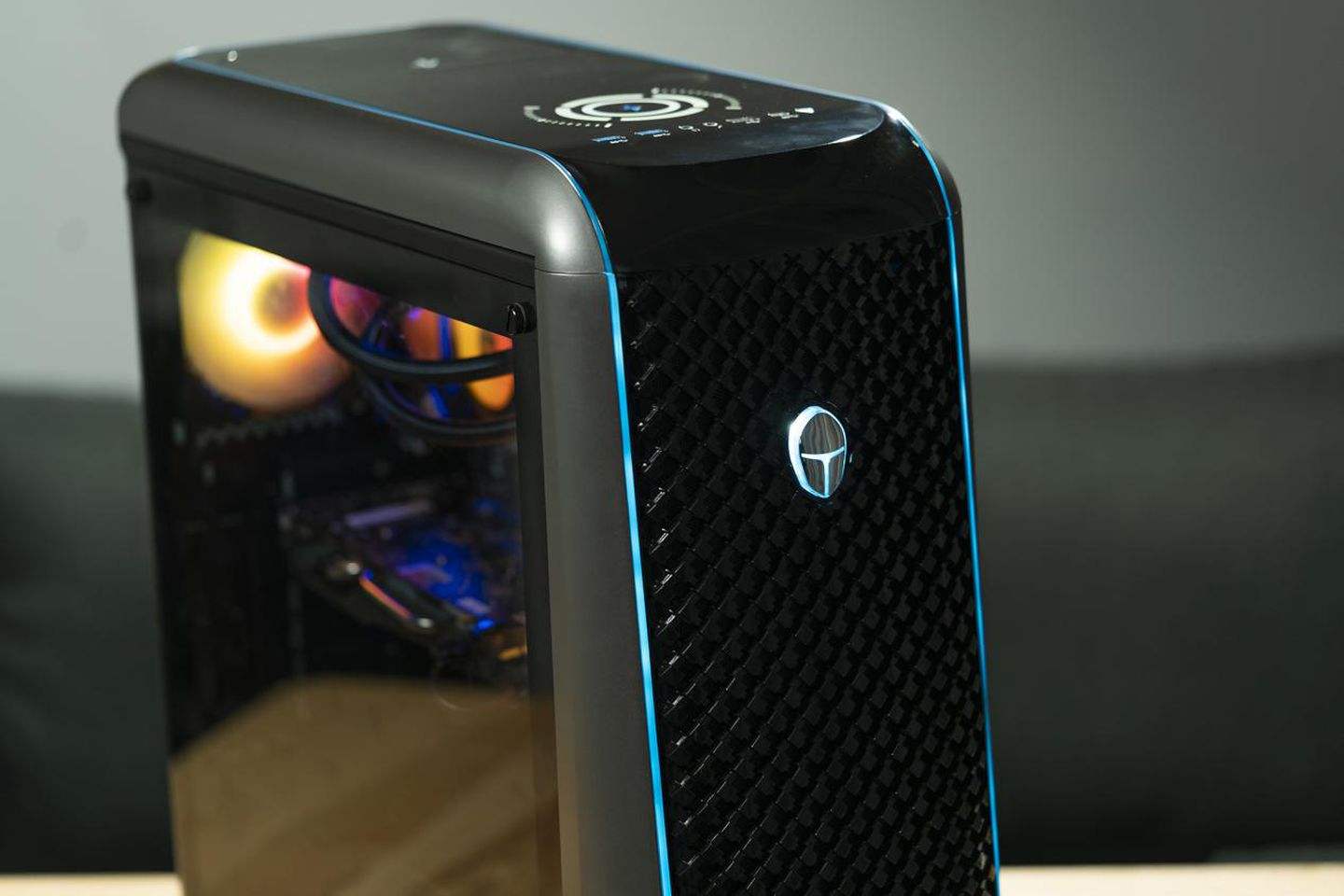 电脑是买配件还是买整机,电脑是买整机还是diy