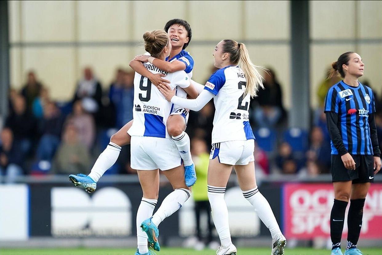 谁助攻张琳艳头球,张琳艳停球过人