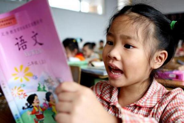 小学生作文《妈妈真虚伪》，内容真实又丰富，妈妈看后追着学生打