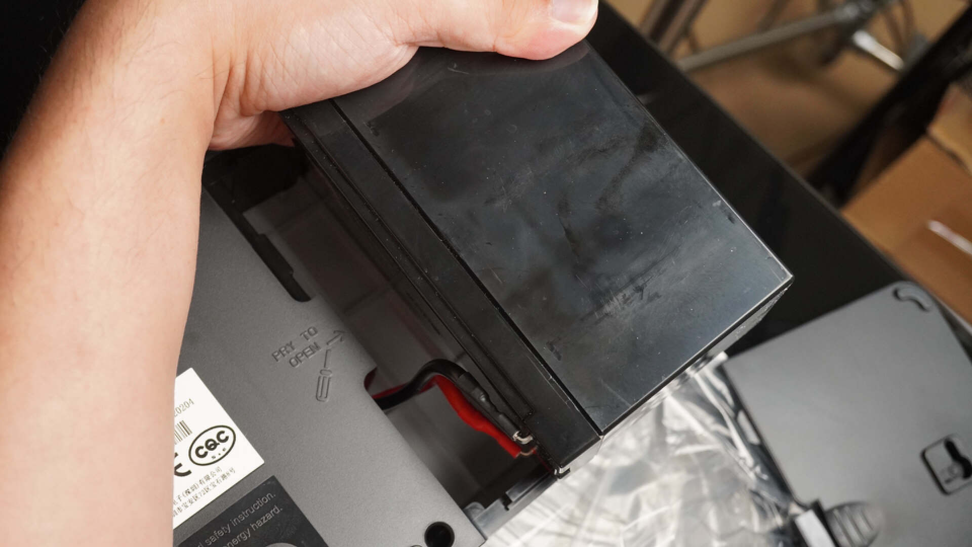 山特tgbox850连接海康威视nas,nas必备电视