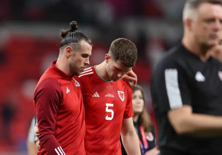 那些年的绿茵场,足球场上那些年疯狂追求的球星