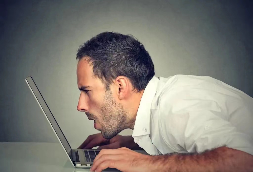 每天看电脑八个小时怎么保护眼睛,每天盯着电脑看怎么保护眼睛图片