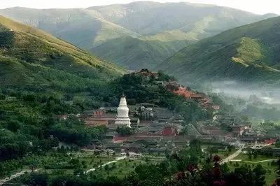 武则天和五台山有关系吗,康熙皇帝为何五次登临五台山