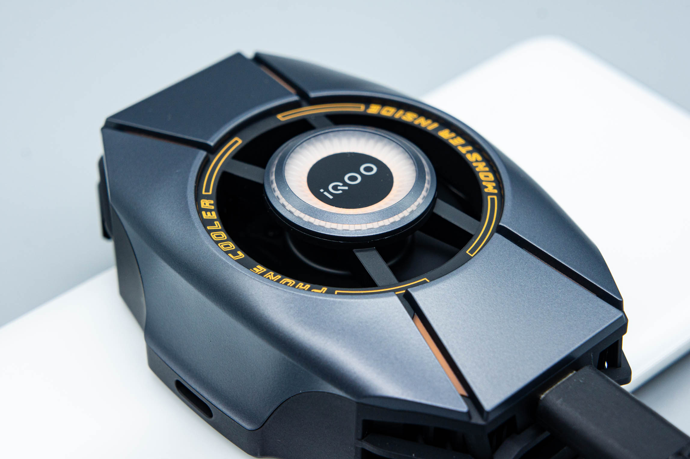 手机游戏散热背夹测评,游戏手机配散热背夹极限测试