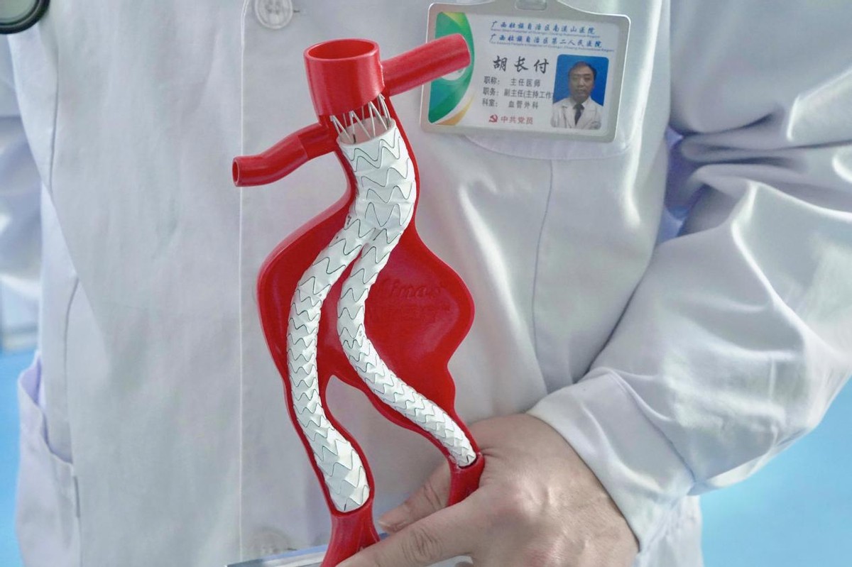 腹痛伴有排气频繁腰痛,非经期腹痛腰疼