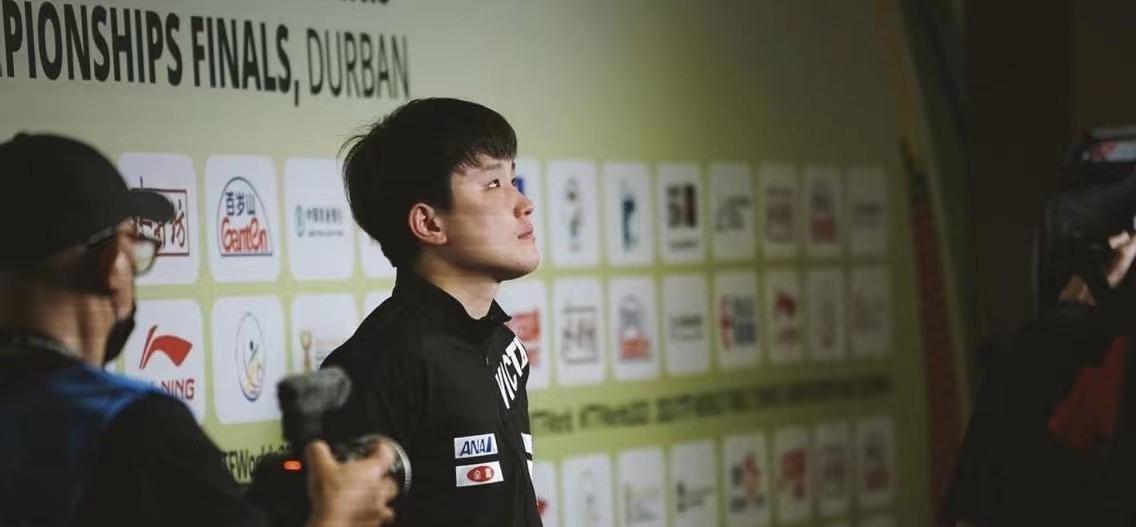 张本智和赛后哭泣视频,张本智和赛后大哭