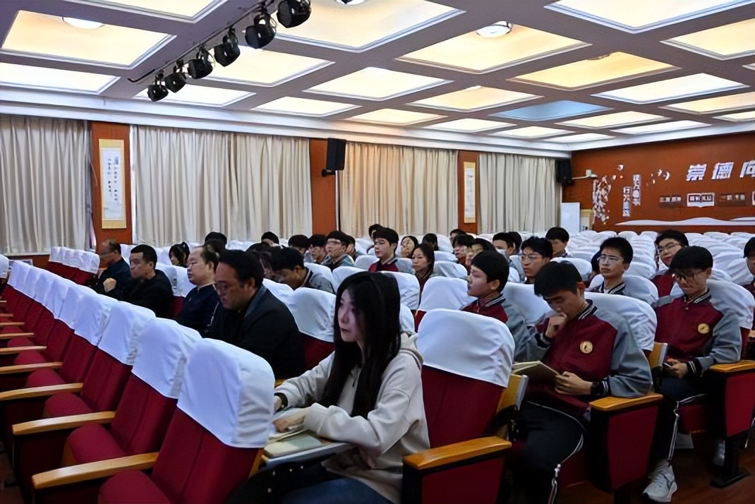 濮阳市油田第三高级中学召开2022级学生会纳新竞选大会