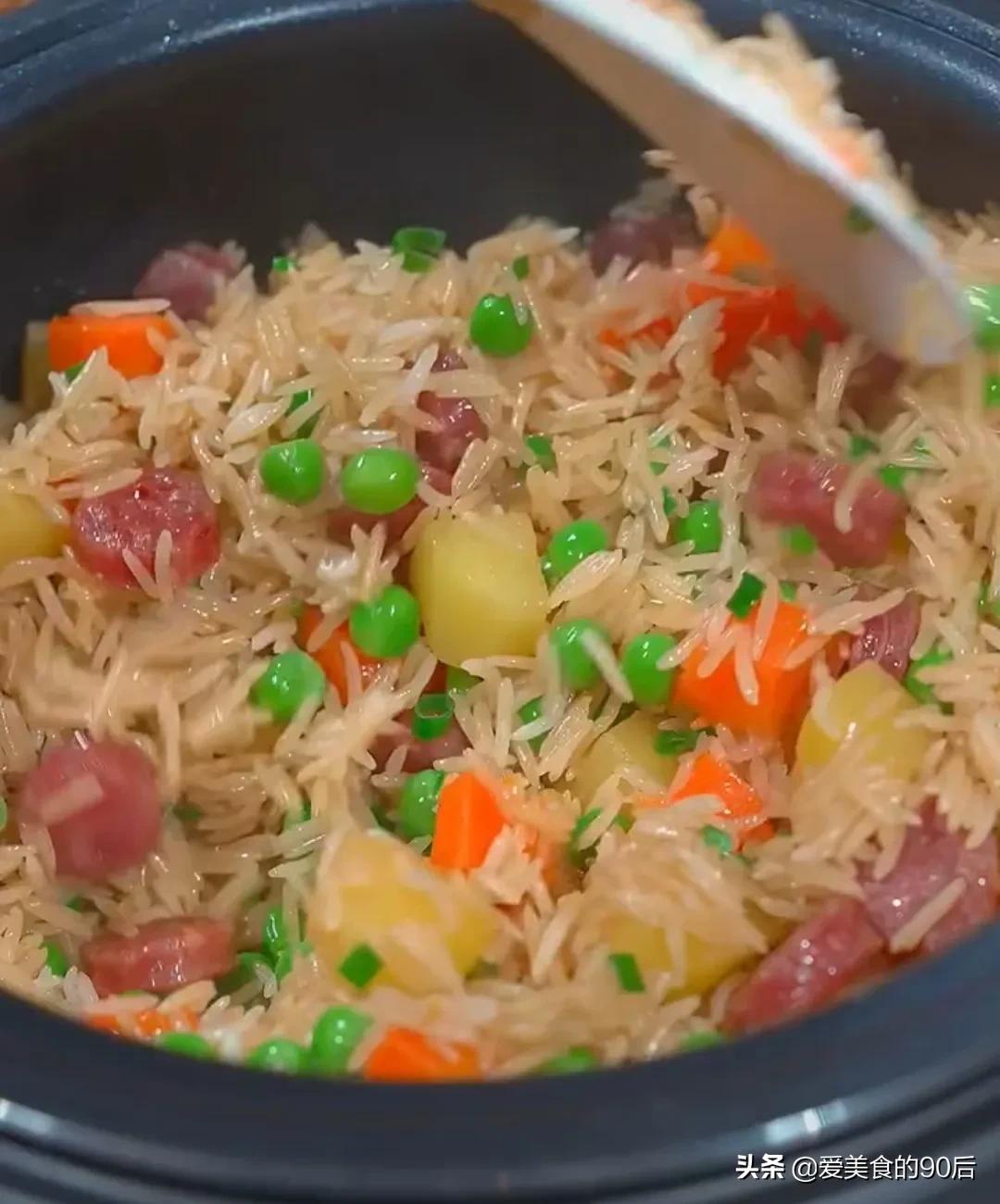 排骨米饭的做法懒人焖饭,米饭豆角懒人焖饭