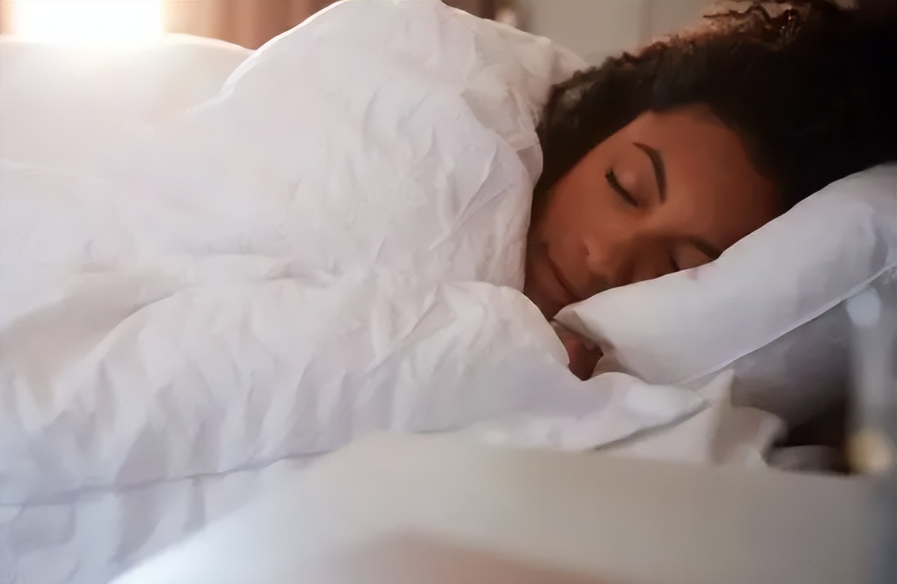 月经刚走时别急着做4件事,月经即将离开有什么症状