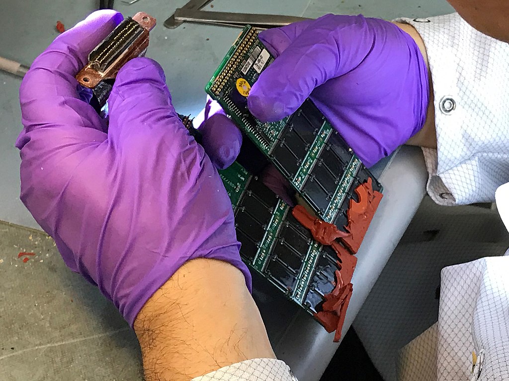 mu5735第二个黑匣子几时找到,黑匣子mu5735要赔多少钱