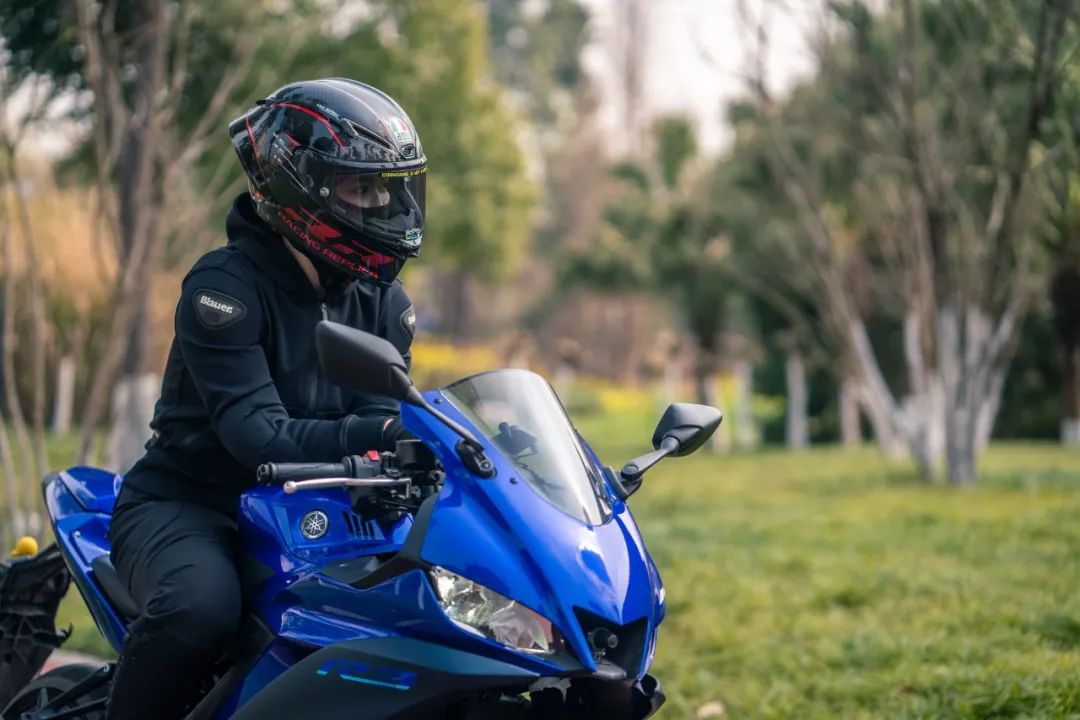 雅马哈yzf-r25测评老款,雅马哈推荐yzf-r6