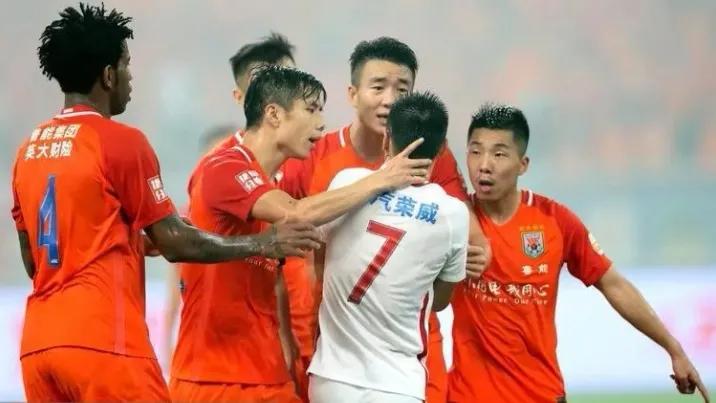 武磊为什么会有胯下之辱,武磊胯下之辱事件