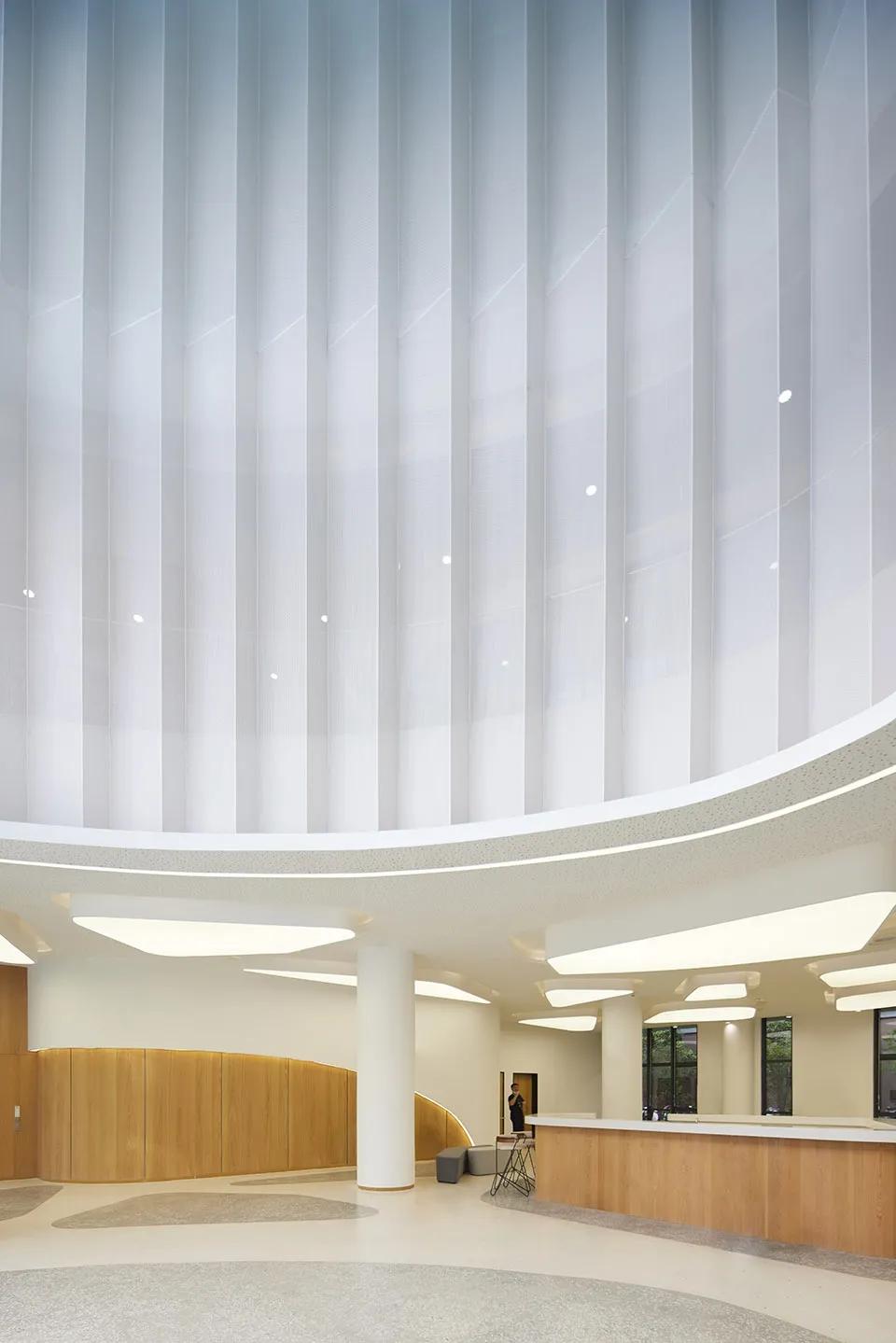 亚洲照明设计师协会丨光影下的冲孔板，金属界的颜值担当