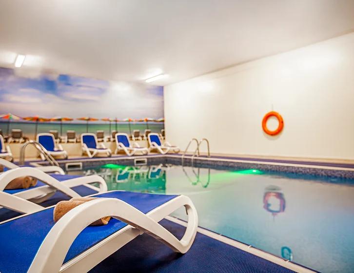 奖项认可+驴友好评，推荐沙迦金沙酒店和公寓，4个理由足矣