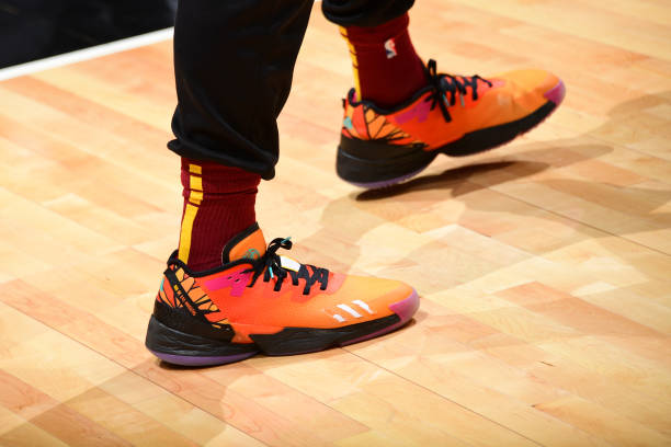 威少最新上脚球鞋 (威少战靴有哪些)