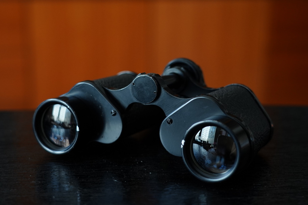 战争时期的老式军用望远镜,战争年代的18倍望远镜