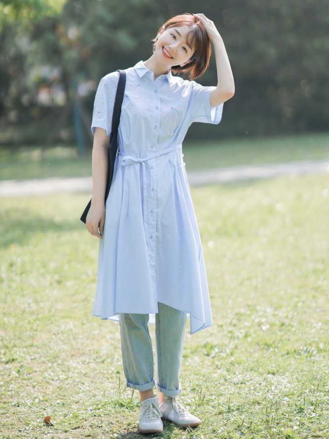 今年超流行的一款气质百搭直筒裙,直筒裙连衣裙气质高级感洋气