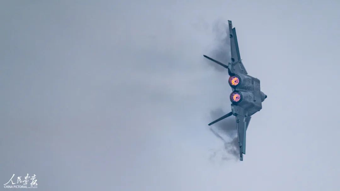 歼20首飞纪录片完整版,歼-20首飞珍贵画面曝光