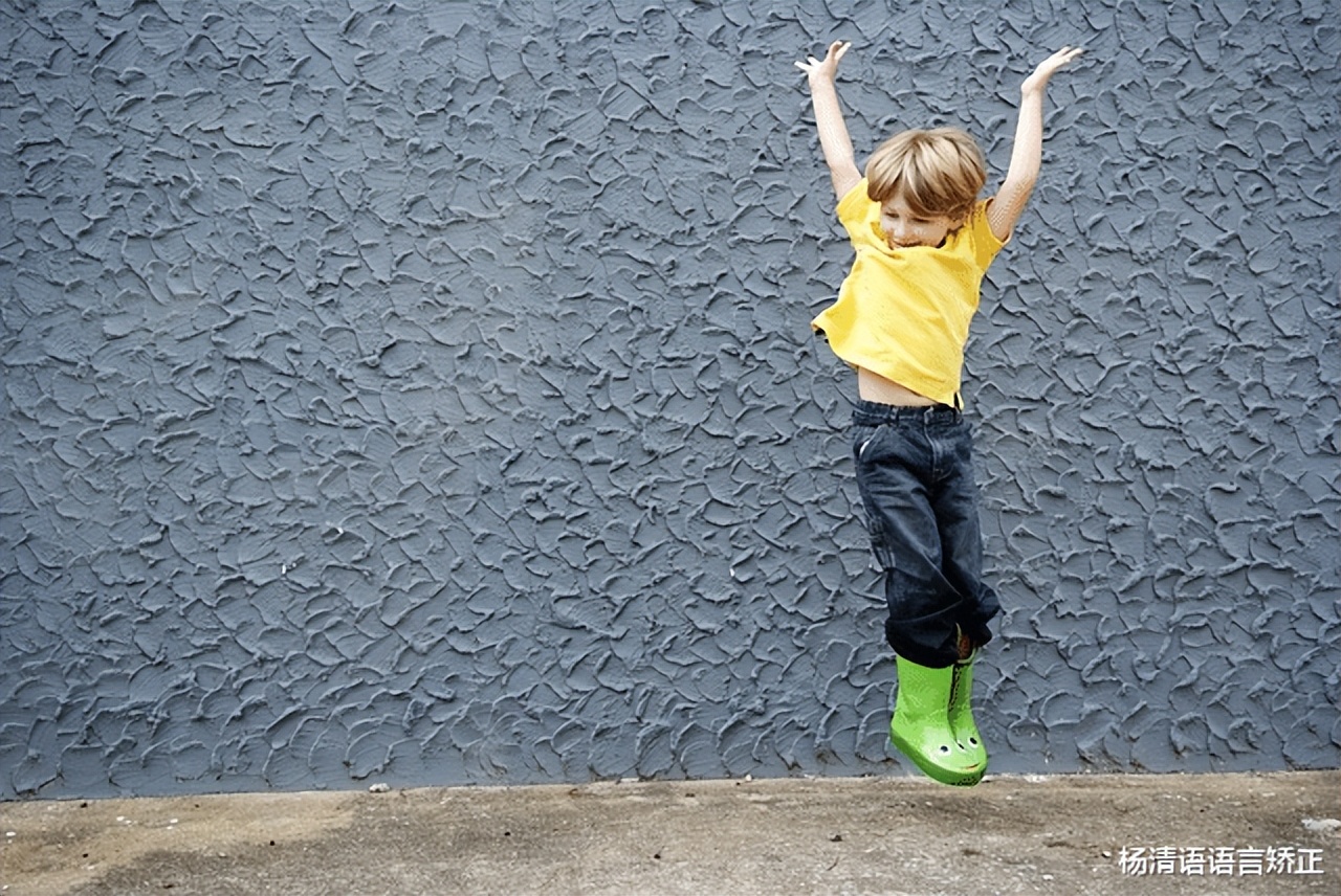 孩子脑子好的不会说话怎么回事,孩子不会说话是大脑有什么问题吗