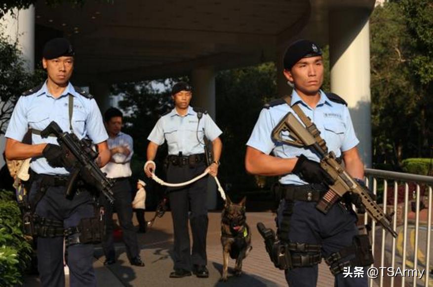 不同时期的香港警察的制服,香港警察都有枪吗