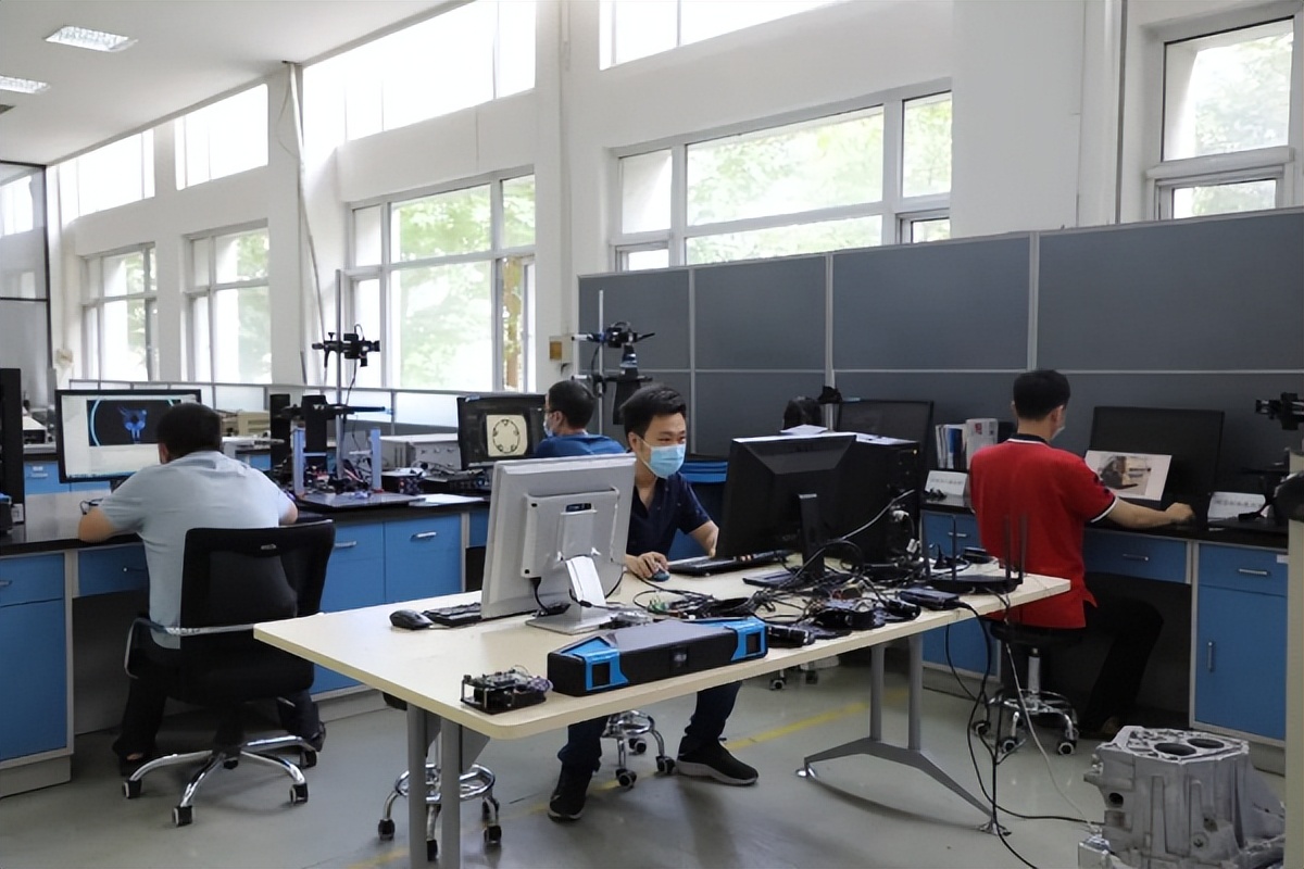 天津这十年·非凡北辰丨用创新为发展赋能！走进天津工程机械研究院有限公司