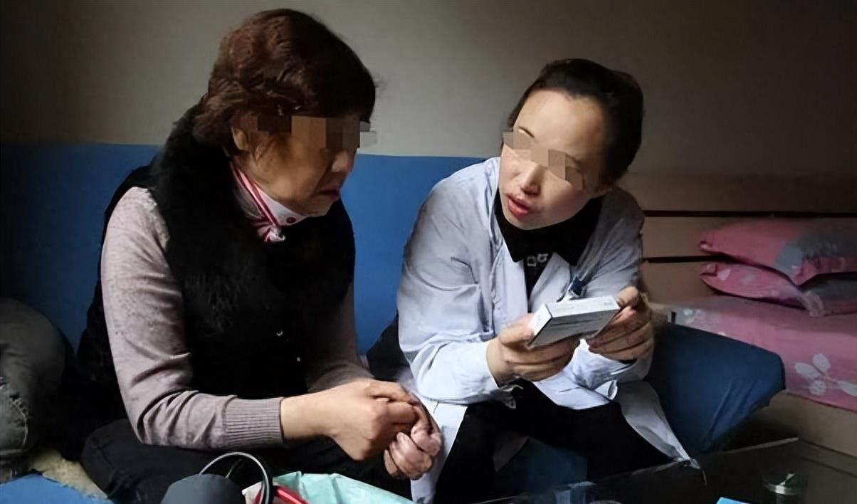 三人游戏：爱与婚姻的交错迷局