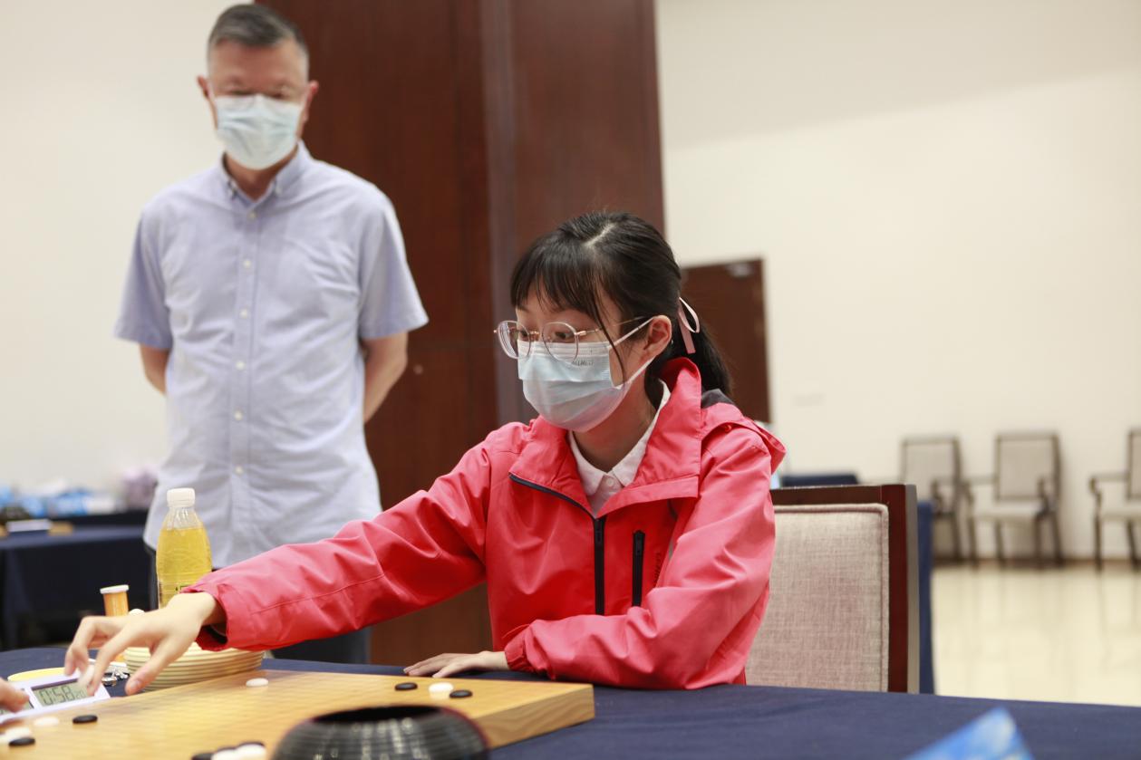 吴依铭於之莹最新对局,亚运於之莹